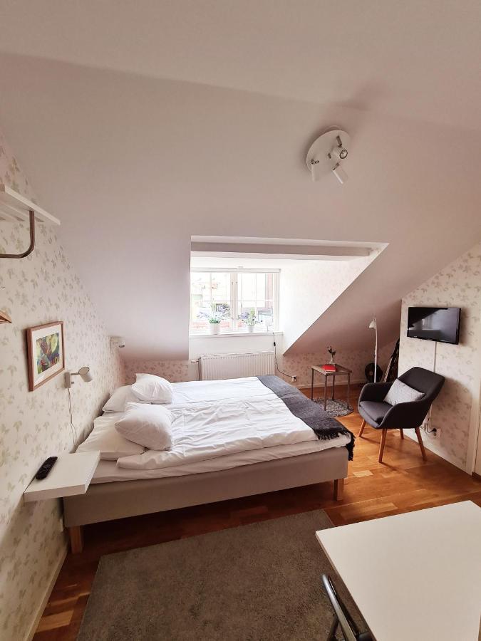 Hotel Roeda Magasinet Mariefred Esterno foto